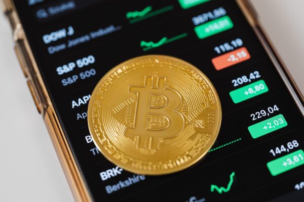 Explorando Ethereum: Contratos Inteligentes y Más